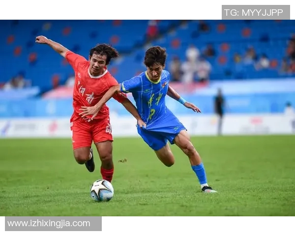 现役足球明星排行榜及其精彩瞬间图片展示