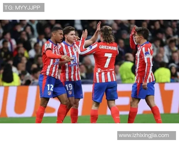 皇马足球明星下车瞬间引发球迷热议现场气氛火爆